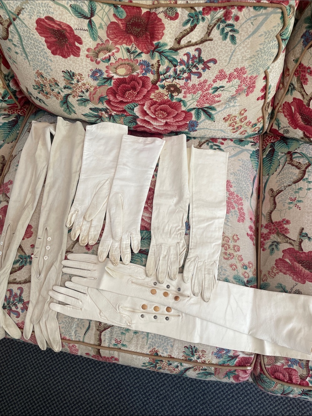 Vintage White Leather Opera Gloves - Long Evening Gloves (Set)